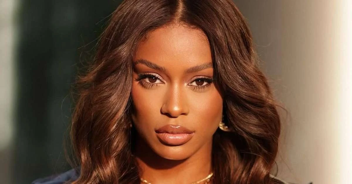 Rebecca revela que contratantes 'pechincharam' seu show: 'Várias vezes'