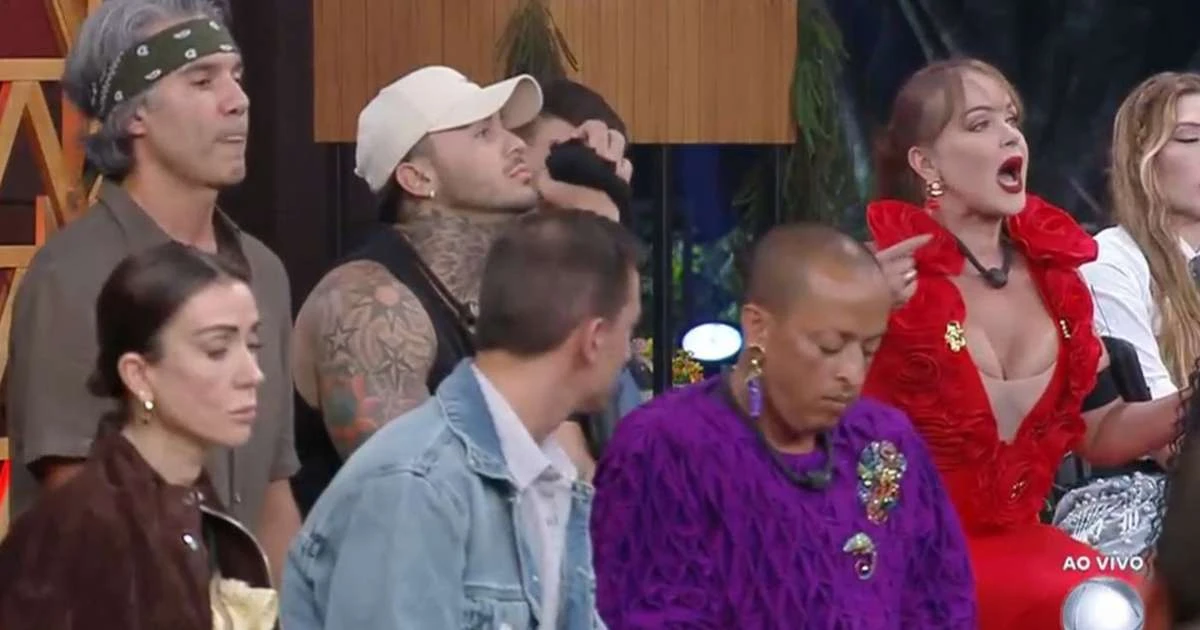 'A Fazenda 17': Gaby Spanic enquadra Fernando Sampaio em votação, e web delira com atriz de 'A Usurpadora'. 'Paola Bracho está viva'