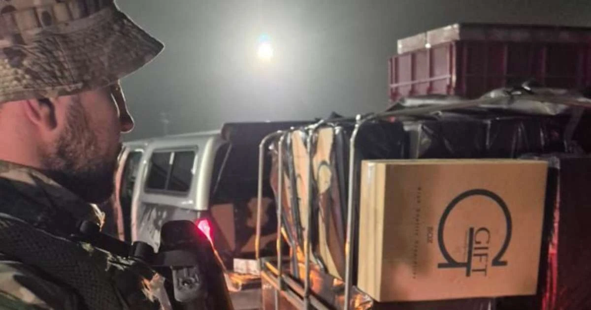 Homem é preso com mais de 2,5 mil maços de cigarros contrabandeados em Gravataí.