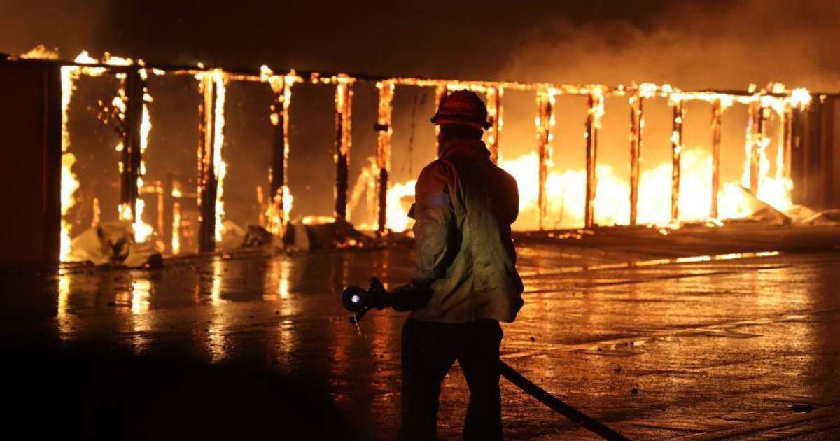 'Não temos mais nada': brasileiras relatam drama com maiores incêndios da história em Los Angeles