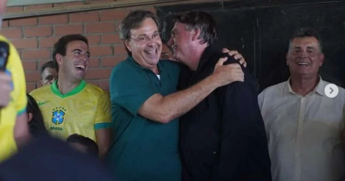 Gilson Machado pede Pix para pagar advogados e médicos de Bolsonaro e ajudar Eduardo