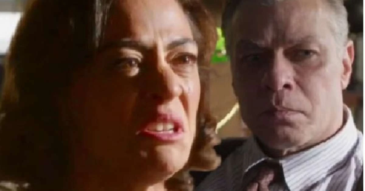 Juliano recebe bomba de Clarice e quebra tudo em 'Garota do Momento'