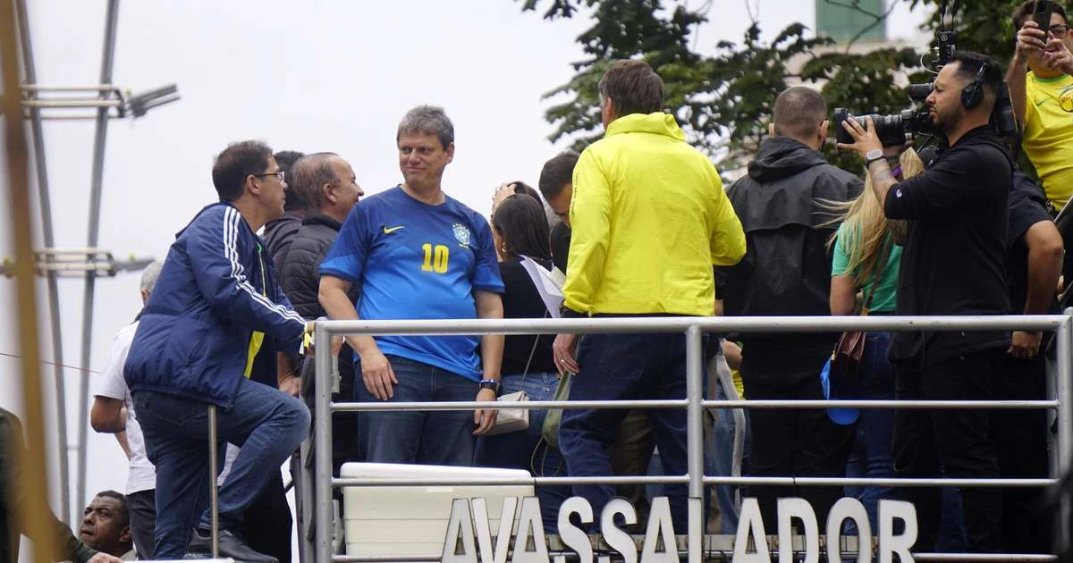 Aliados de Bolsonaro usam manifestação na Paulista para atacar Lula e Moraes