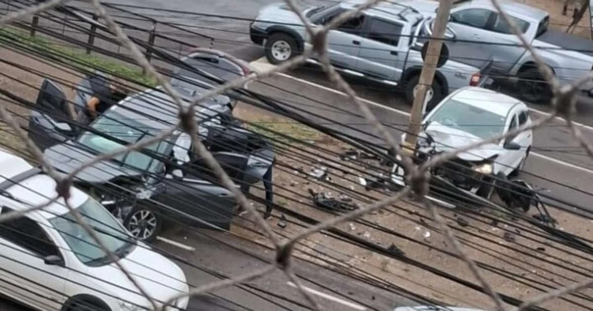Vídeo: Perseguição policial termina com dois homens baleados e presos na Zona Norte de Porto Alegre