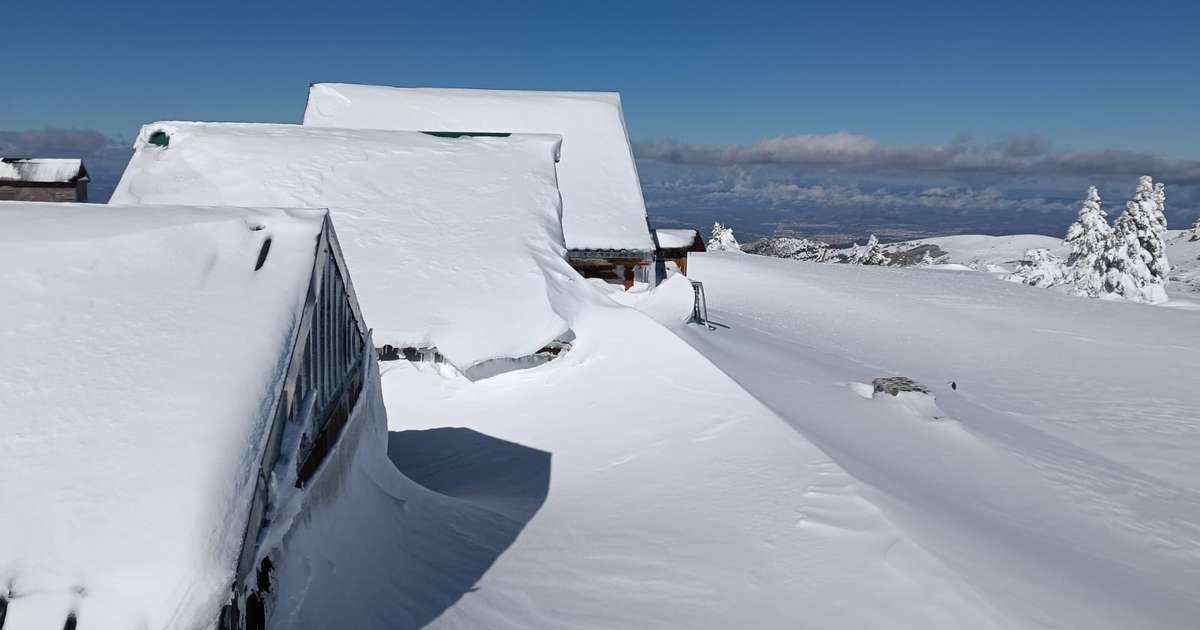 Espanha tem fim de semana de neve intensa e imagens de estação de esqui impressionam; veja