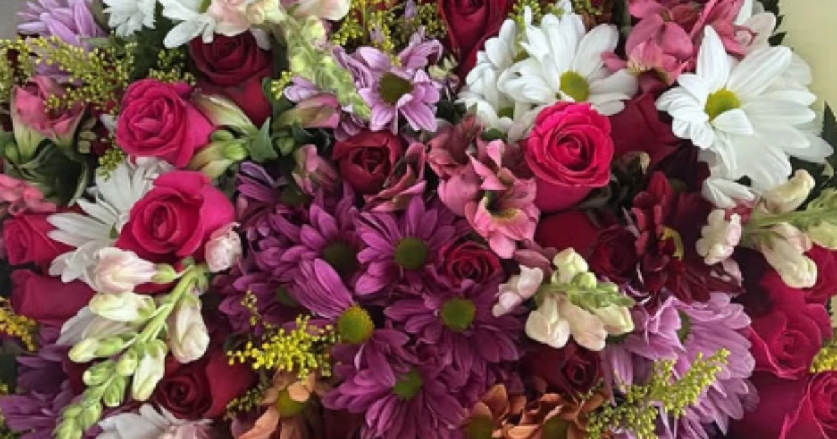 Virgínia recebe flores de admirador secreto e agita a web