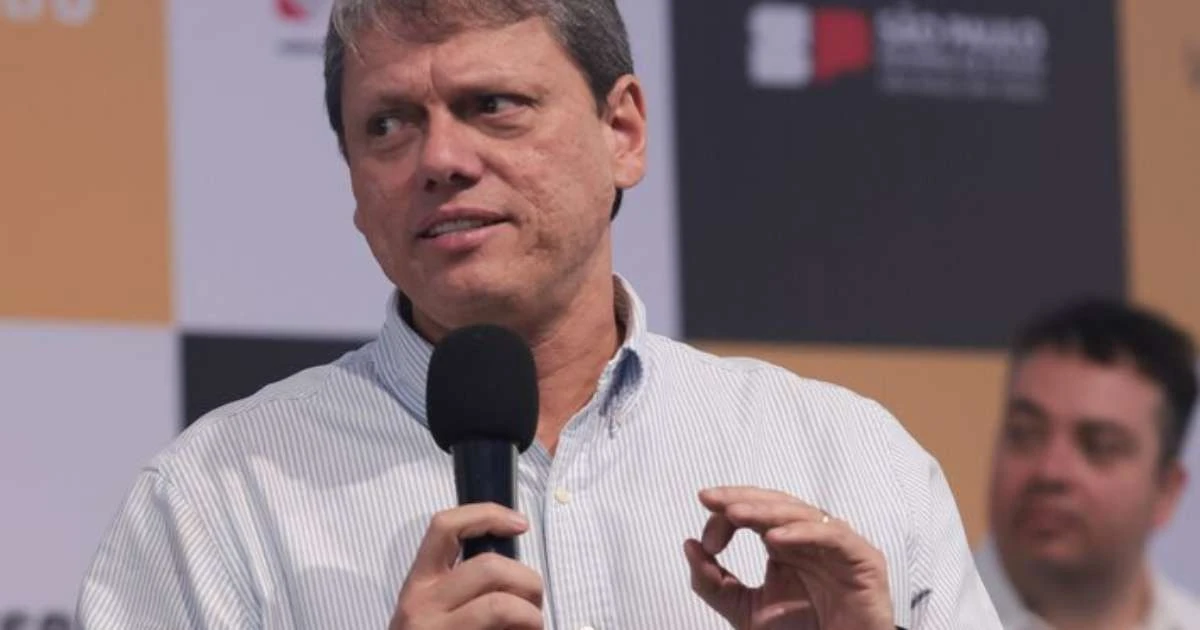PSD, com ministros no governo Lula, reforçará aliança com Tarcísio em programa partidário