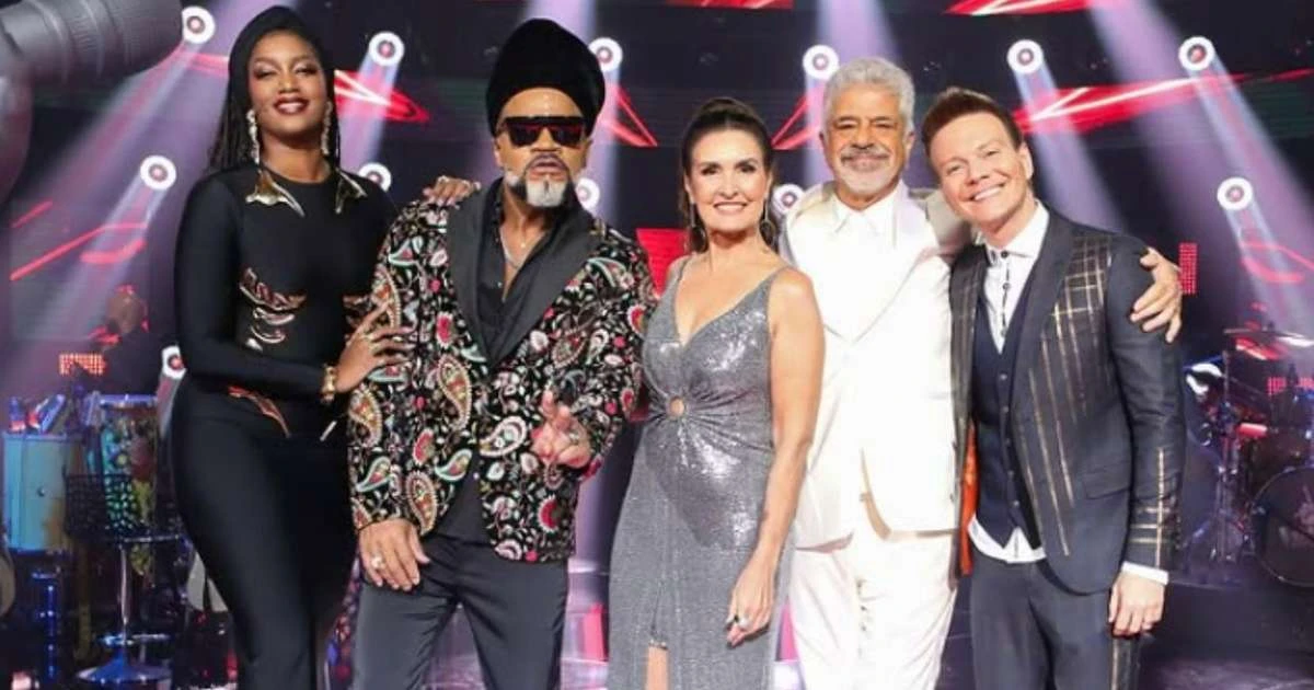 The Voice no SBT: primeiro cantor é escolhido para o time de jurados; saiba quem