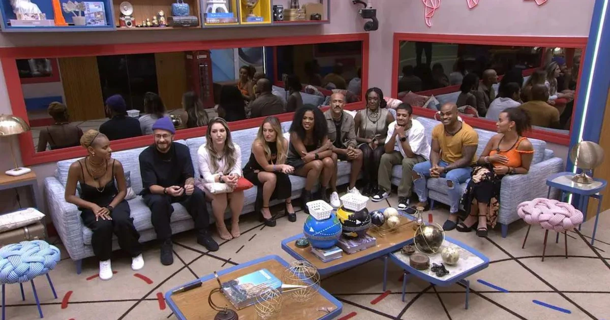 Participantes do BBB receberam bronca e proibição depois de causarem com vício; relembre