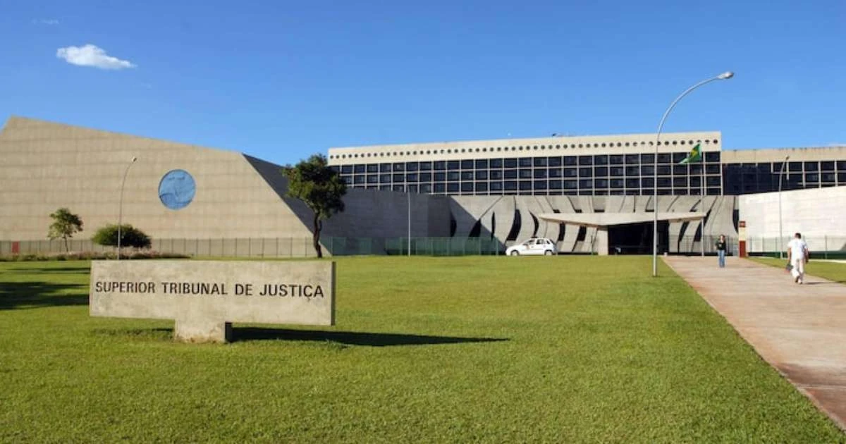 Disputa por vagas no STJ e no TSE emperra enquanto Lula escolhe qual aliado vai agradar