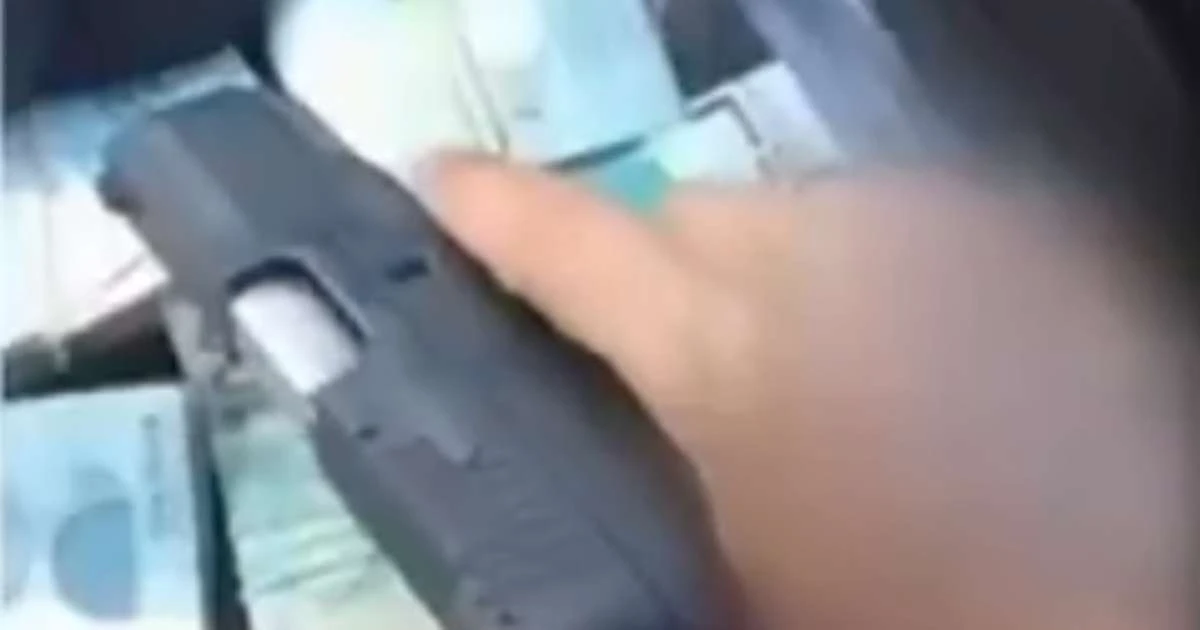 Vídeo de adolescente comemorando roubo de R$ 49 mil leva polícia a ladrões no Paraná