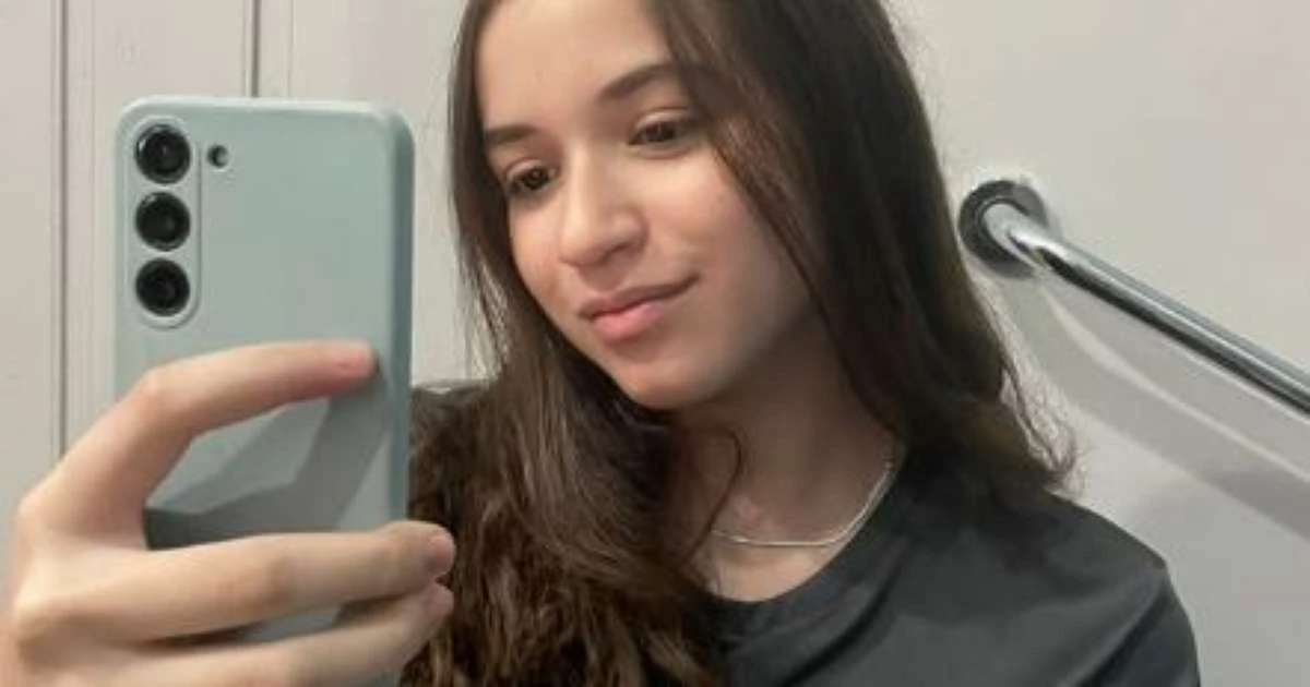 'Dor lancinante, indescritível', diz mãe de adolescente morta em sala de aula em MG