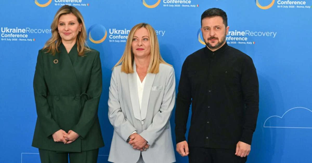 Enquanto líderes discutem reconstrução da Ucrânia, Zelensky pede apoio urgente à defesa