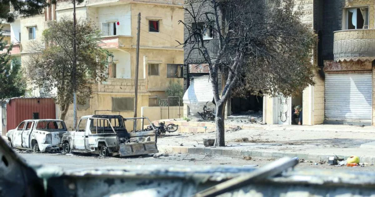 Cessar-fogo em Sueida permite a saída de civis drusos e beduínos da cidade