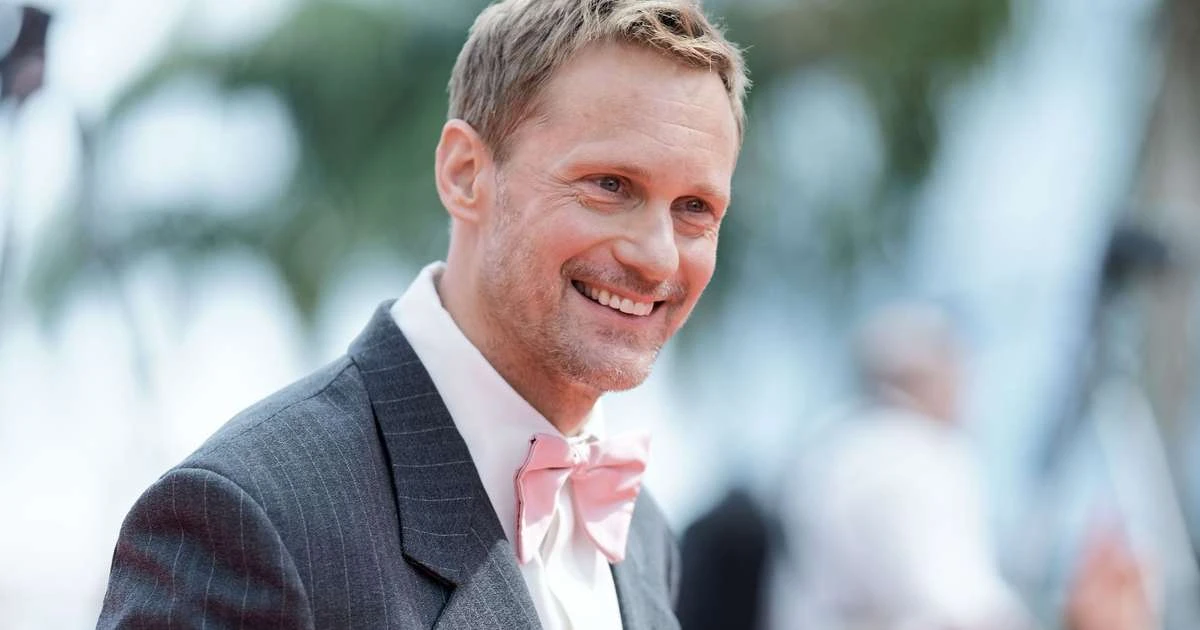 'Pendurei as chuteiras aos 13': Alexander Skarsgård explica pausa precoce na carreira