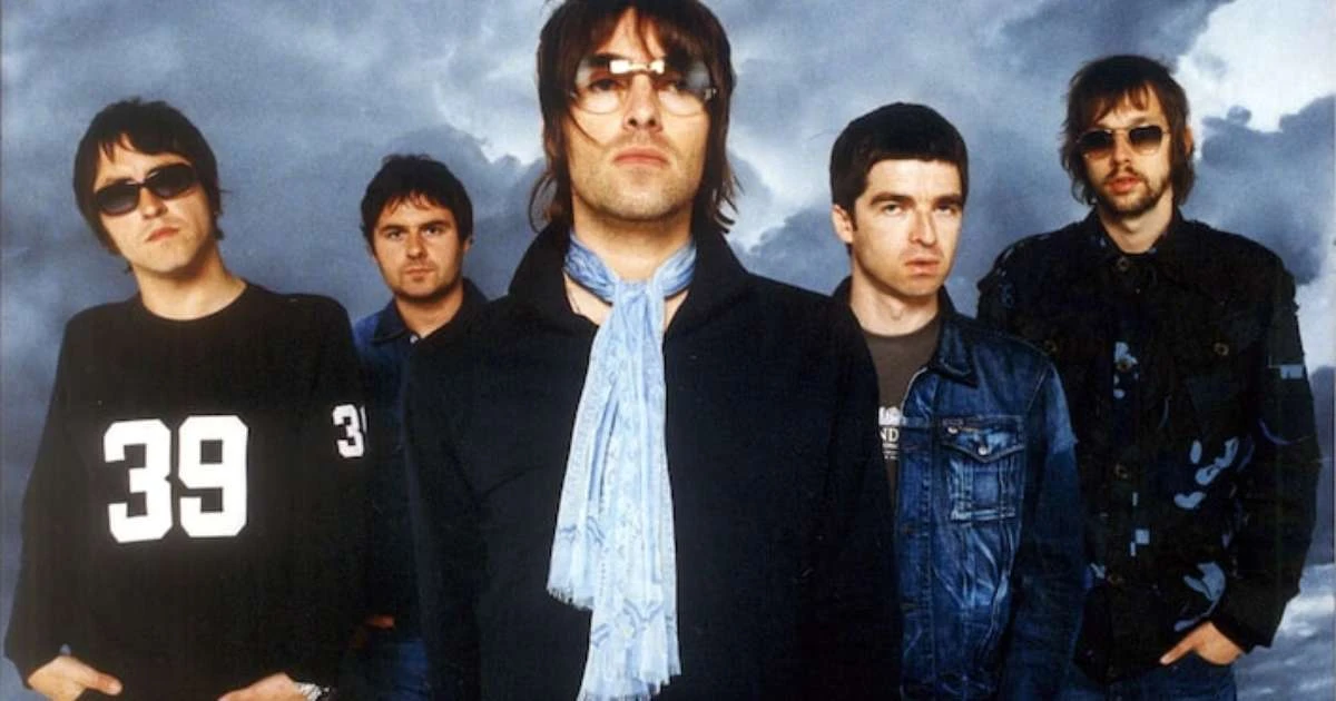 Após 15 anos separados, Oasis anuncia retorno aos palcos em 2025