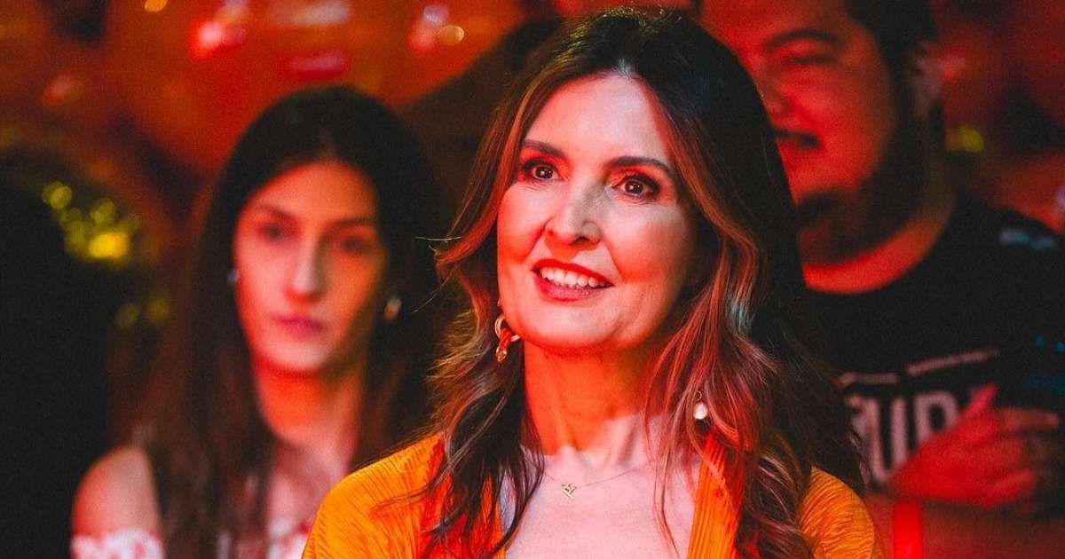 Fátima Bernardes revela como gosta de comemorar Natal e Ano Novo: 'Já tá tudo arrumado'