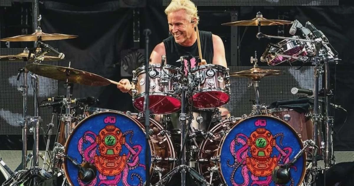 Foo Fighters demite baterista Josh Freese após dois anos: 'Decepcionado'