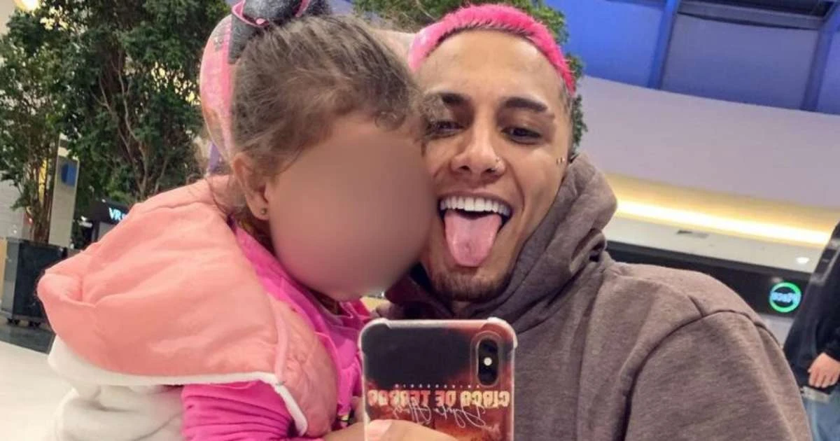 Filha de 8 anos de Dynho Alves recebe vídeo íntimo do cantor e mãe desabafa: 'Podre'