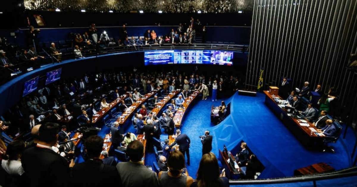 Senado adia votação de projeto que enfraquece lei da Ficha Limpa; saiba o motivo