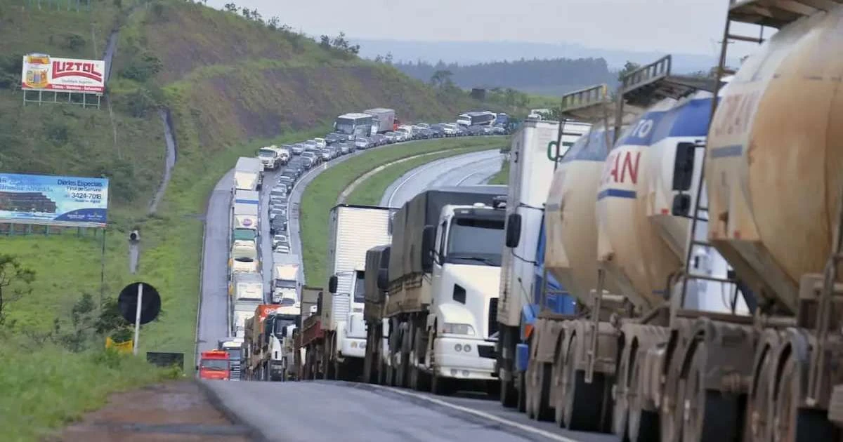 Mudanças no trânsito trazem alívio aos caminhoneiros: mais flexibilidade e justiça nas estradas