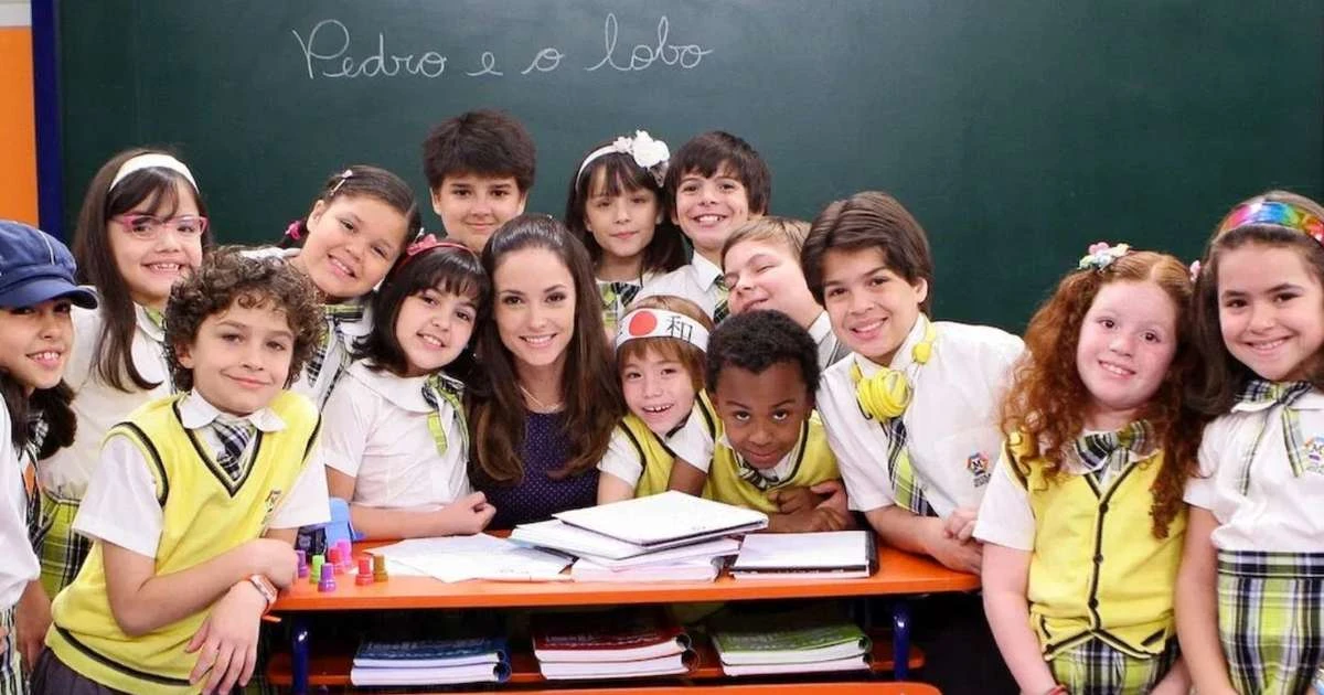 Como estão os atores de 'Carrossel' hoje? 13 anos após a estreia da novela infantil, elenco já está adulto e MUITO diferente!