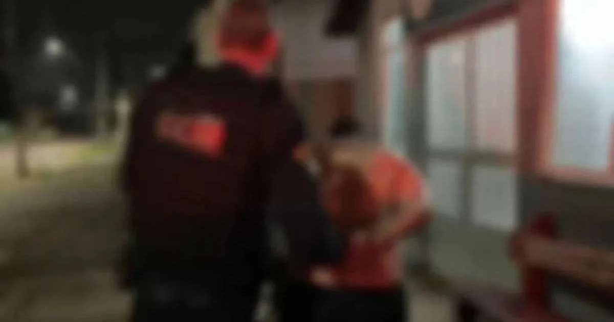 Homem é preso após agredir e ameaçar companheira em Estância Velha