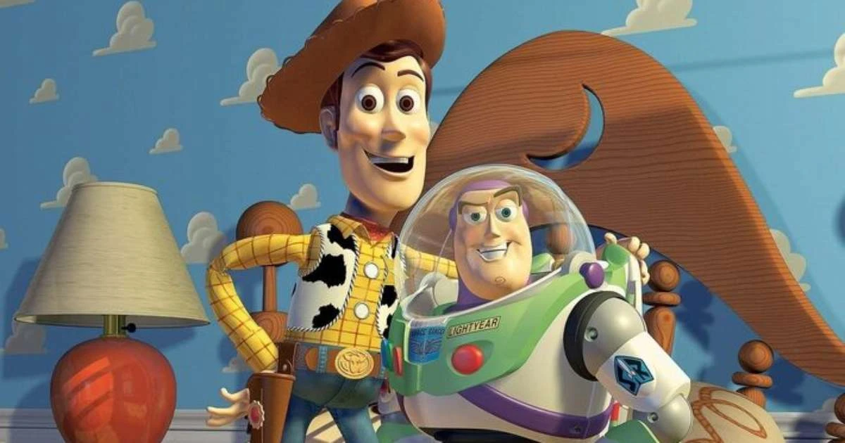Tom Hanks compartilha bastidores de 'Toy Story 5' e confirma início das gravações