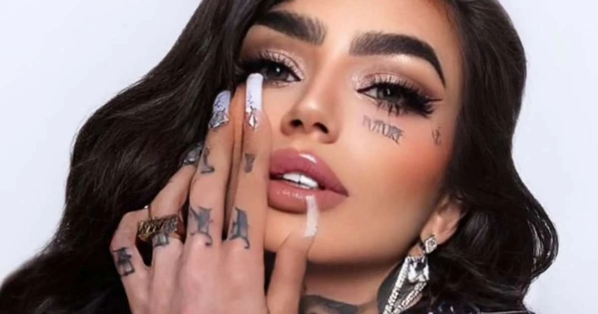 Cantora brasileira morre durante cirurgia plástica em clínica na Turquia