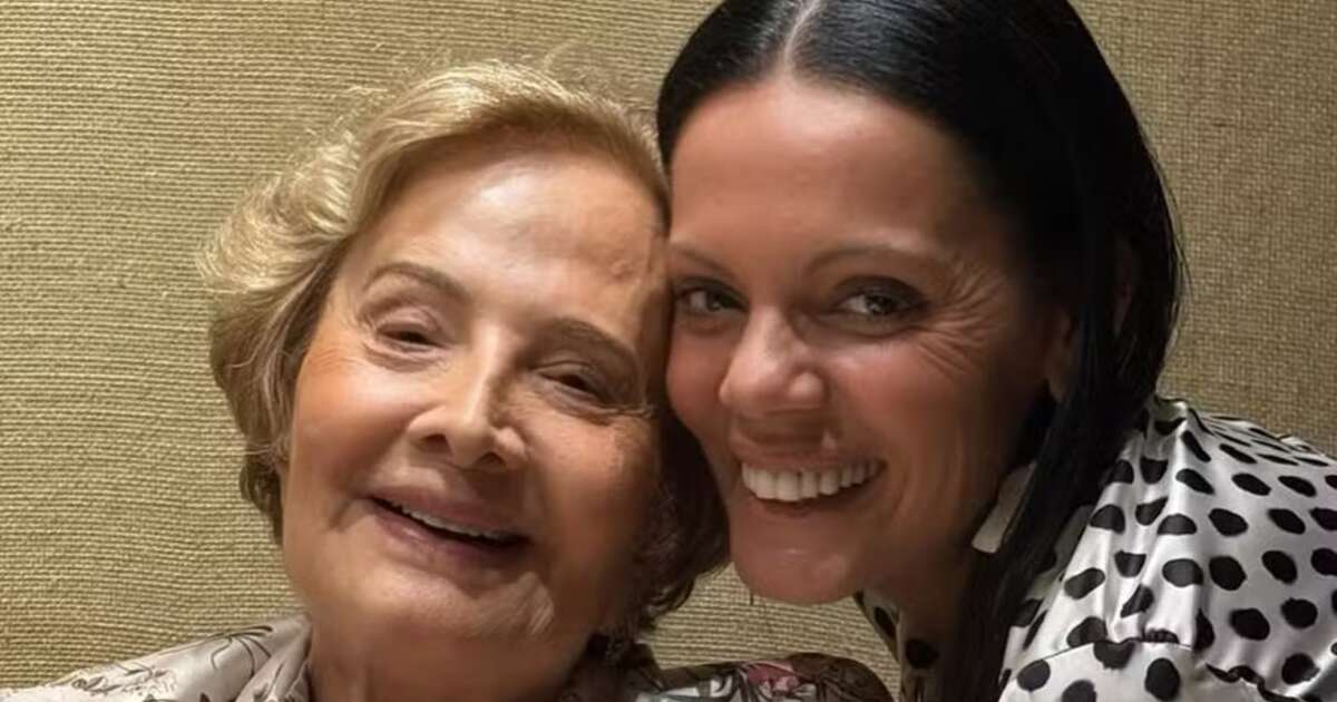 Nora conta reação de Gloria Menezes ao saber que neto é trans