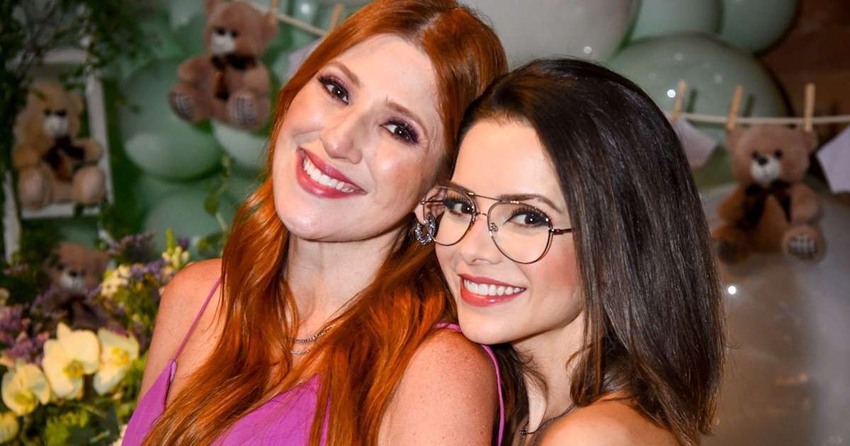 Sandy vai ser mamãe de novo? Cantora prestigia chá revelação de Dani Calabresa e web reage: 'Animada pra ter mais um?'