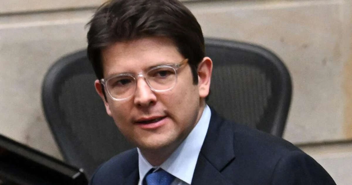 Morte de Miguel Uribe muda rumos da corrida às eleições presidenciais na Colômbia
