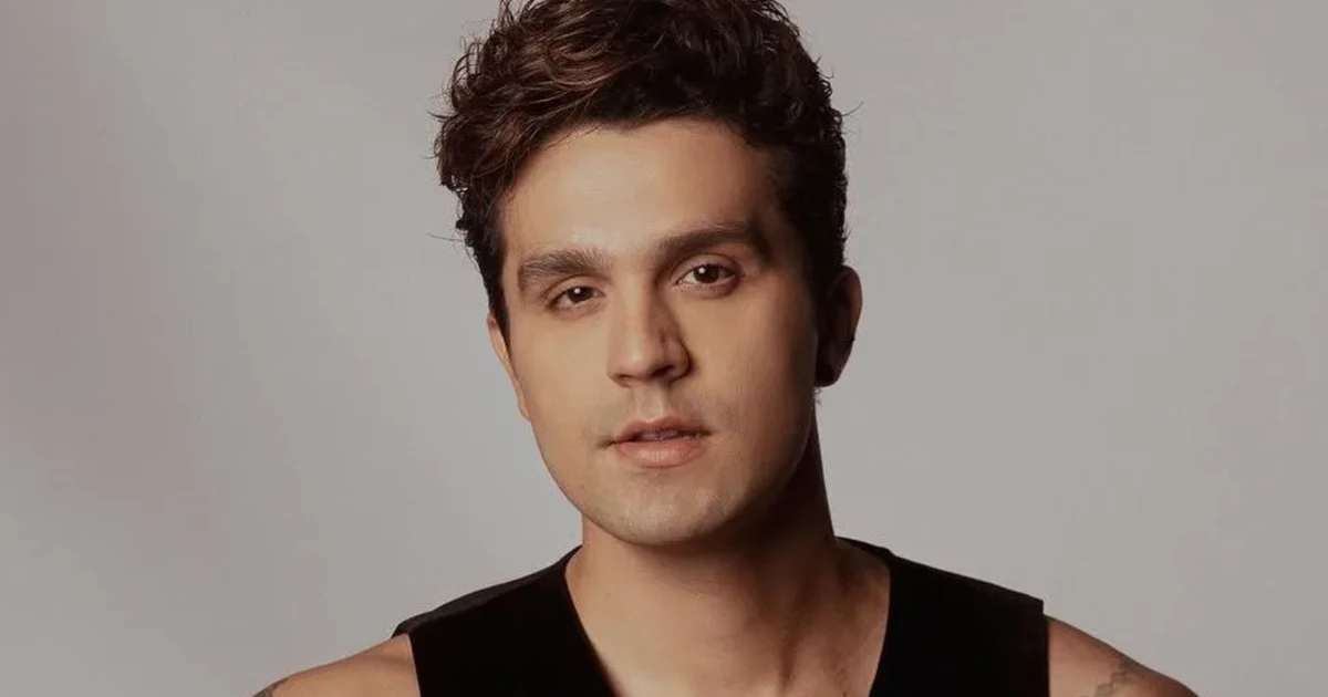 Luan Santana celebra 18 anos de carreira cercado por milhões de fãs e momentos históricos
