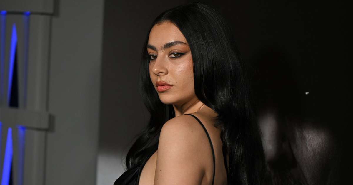 Charli xcx estrelará filme da A24 que a própria criou