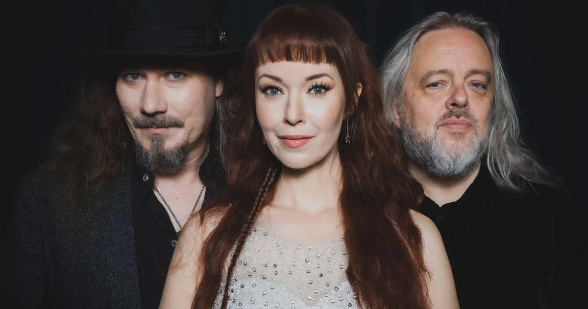 Auri fala à RS sobre novo álbum 'Candles & Beginnings', Nightwish e clima 'sem egos'