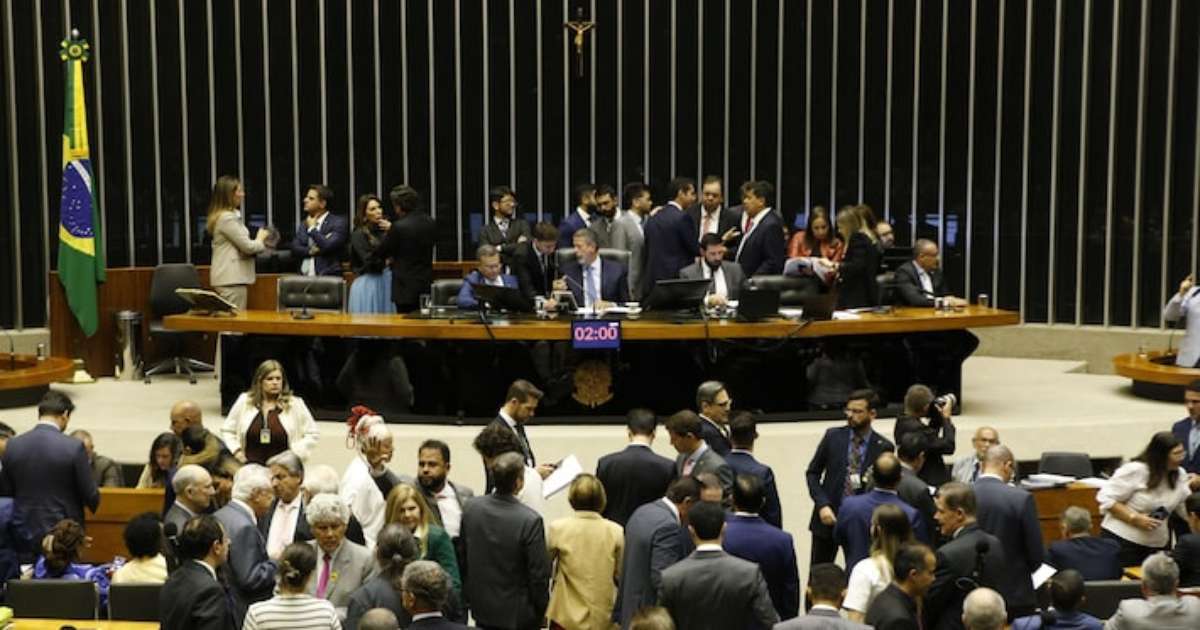 PEC da Anistia aos partidos tem novo parecer e vai à votação nesta quinta; entenda