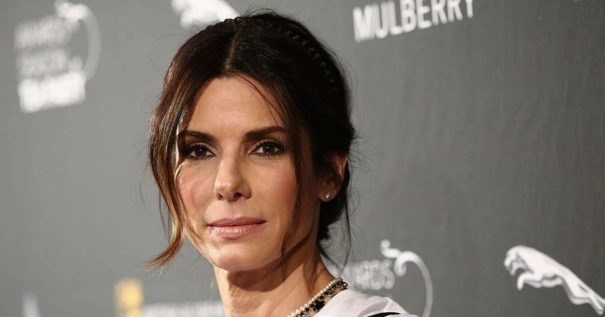 Esta é a dieta exata e a rotina de exercícios de Sandra Bullock aos 61 anos: atriz come frango sem hormônio e é fiel à academia
