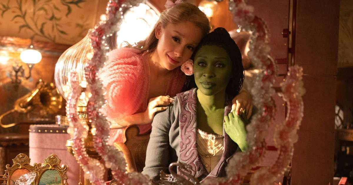 Ariana Grande e Cynthia Erivo soltam a voz em novo vídeo dos bastidores de Wicked