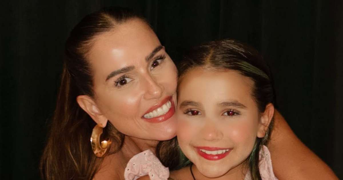 Cópia da mãe! Deborah Secco encanta ao reunir fotos e celebrar 9 anos da filha