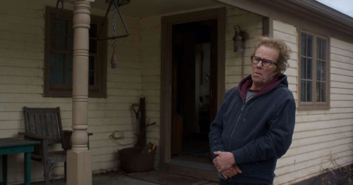 Tom Waits interpreta um pai excêntrico e recluso no teaser de Pai Mãe Irmã Irmão, de Jim Jarmusch