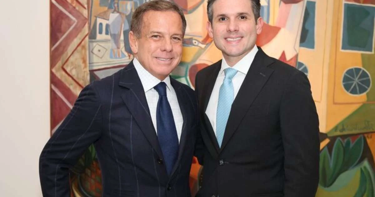 Após derrubar IOF, Motta recebe homenagem de Doria em jantar com políticos de centro e direita