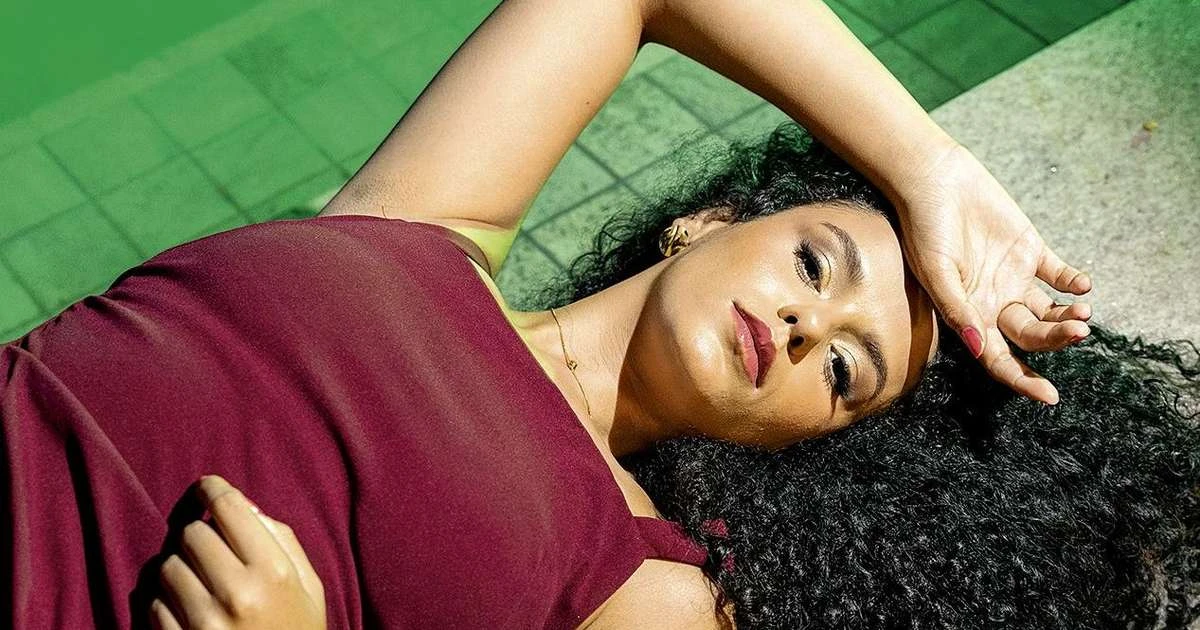 Influenciadora Camila Santos usa voz para reverberar o bem: 'Acredito de verdade'