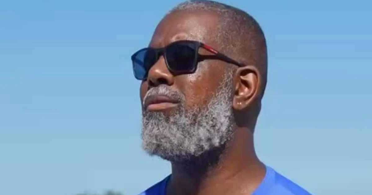Péricles relata experiência com depressão: 'só sabia chorar e dormir'