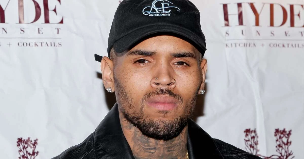 Chris Brown resolve processo judicial sobre as letras de 'Monalisa' e 'Sensational'