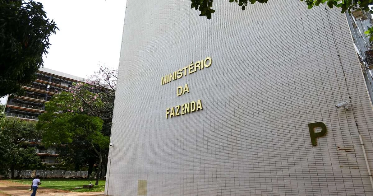 Contador de Goiânia explica como abrir empresas em 24h