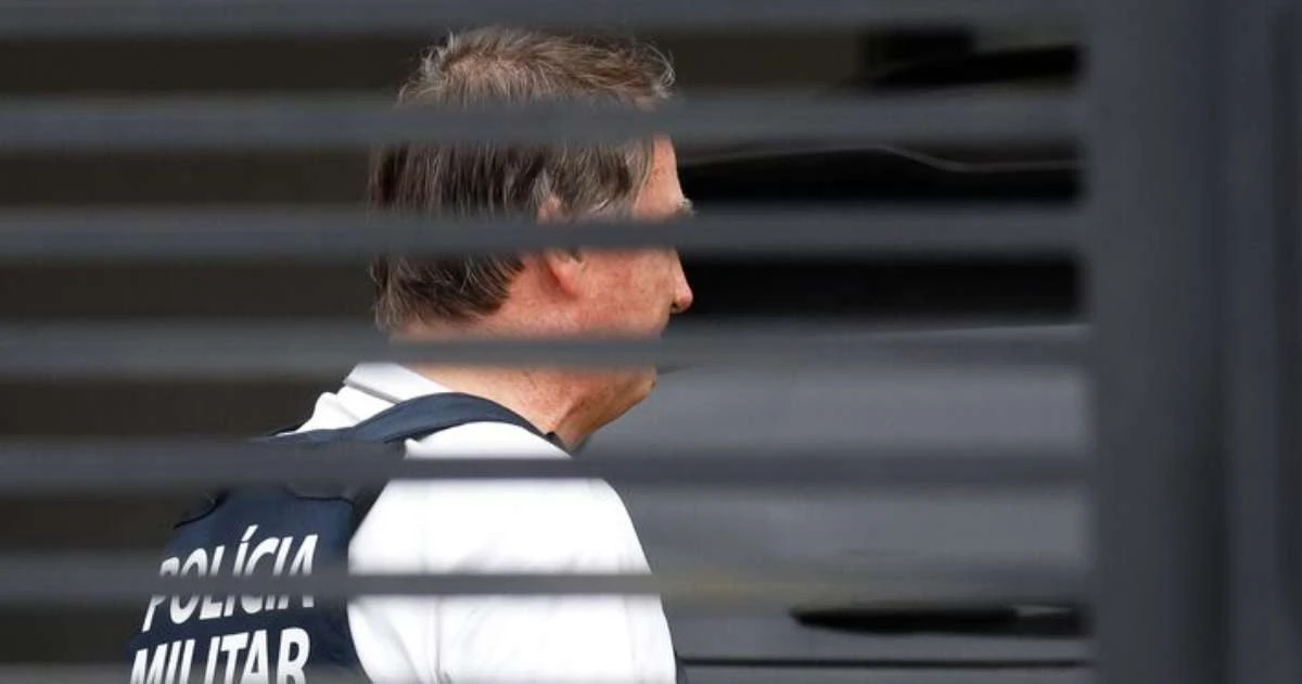 Moraes autoriza visita de Flávio, netas e nora de Bolsonaro