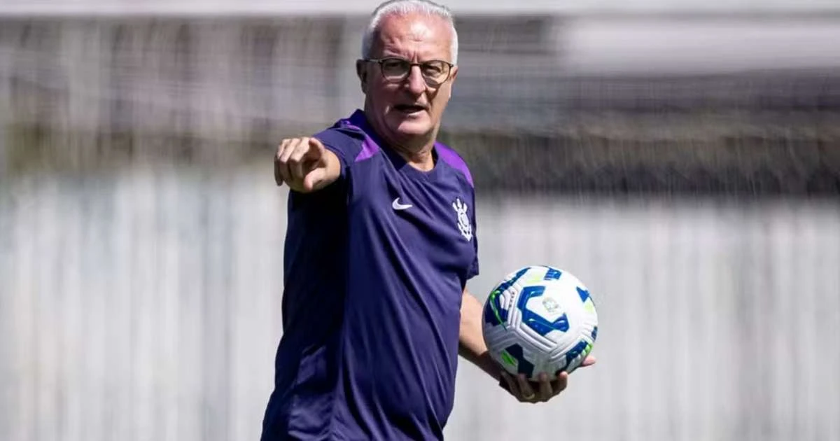 Dirigente do Corinthians banca permanência de Dorival Júnior