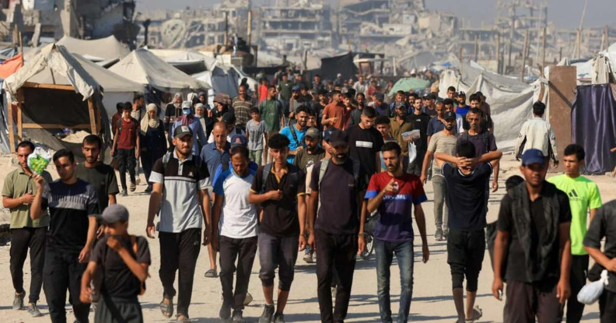 Israel anuncia pausa 'tática' nos combates e primeiros caminhões com ajuda entram em Gaza