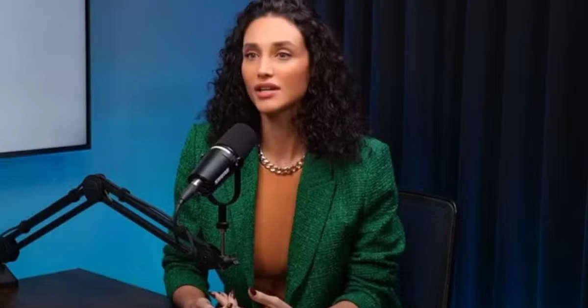 Débora Nascimento causa polêmica ao falar sobre fotos com fãs: 'Dou um abraço'