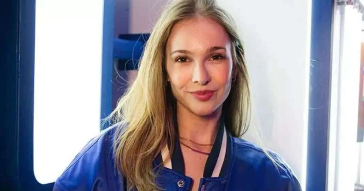 Sammy, ex de Pyong Lee, sofre acidente de paraquedas e vai passar por cirurgia